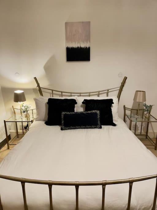 Beautiful Open Plan Living! Appartamento